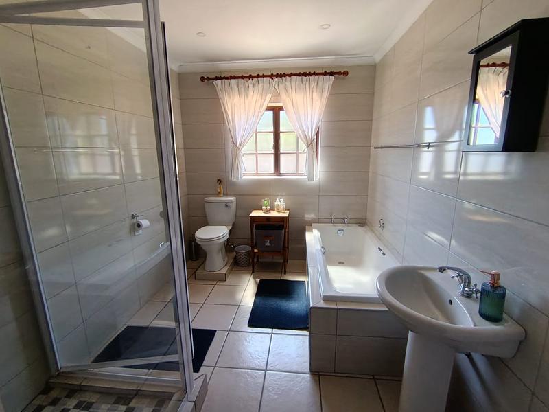 2 Bedroom Property for Sale in Albertinia Western Cape